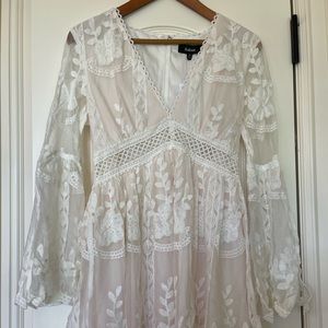 Aakaa Boutique White Lace Dress